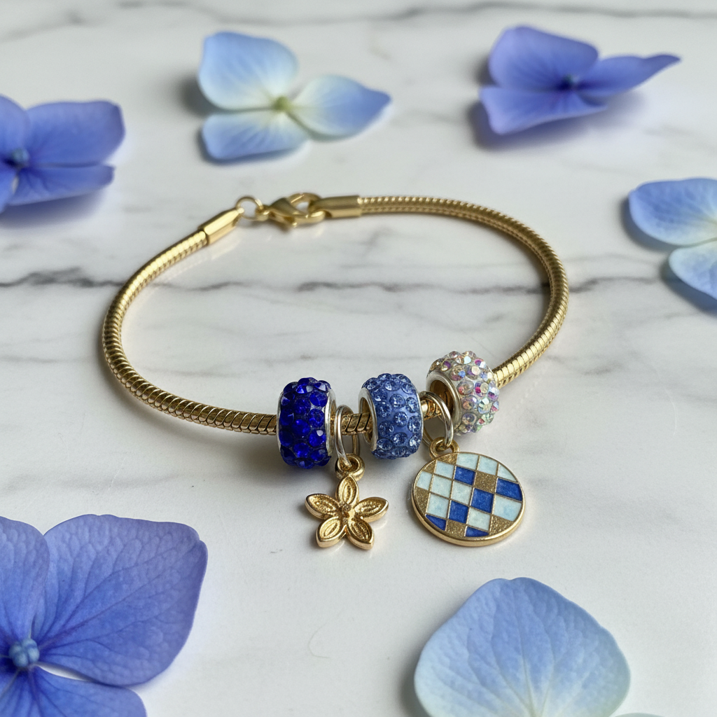 Blue bracelet - marble hydrangeas